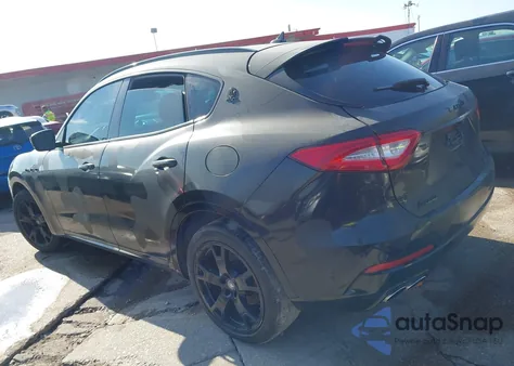 2017 Maserati Levante z USA, uszkodzony, nr VIN ZN661XUS3HX226921